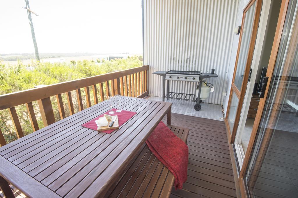 The Lakes Beachfront Holiday Park Lake Tyers Beach Exterior photo