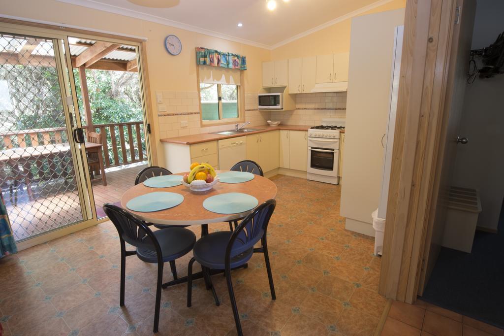 The Lakes Beachfront Holiday Park Lake Tyers Beach Exterior photo
