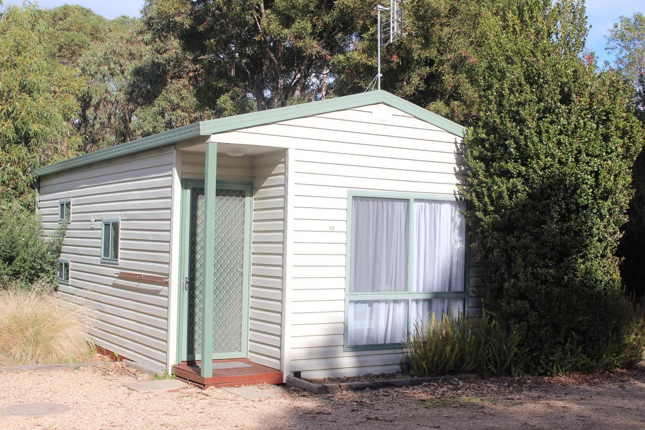 The Lakes Beachfront Holiday Park Lake Tyers Beach Exterior photo