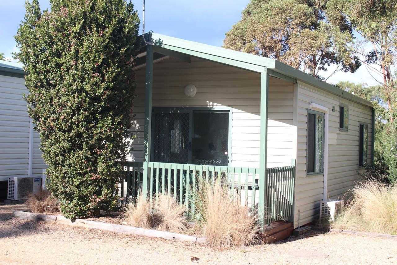 The Lakes Beachfront Holiday Park Lake Tyers Beach Exterior photo